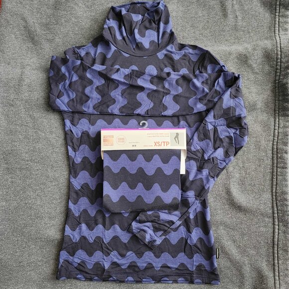 Uniqlo x Marimekko HEATTECH Extra-warm Turtleneck and leggings (set) - XS - Picture 2 of 3